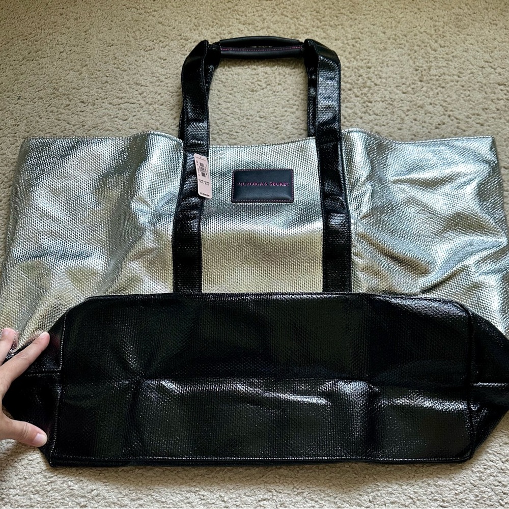Victoria’s Secret Overnight Bag - Picture 3 of 7